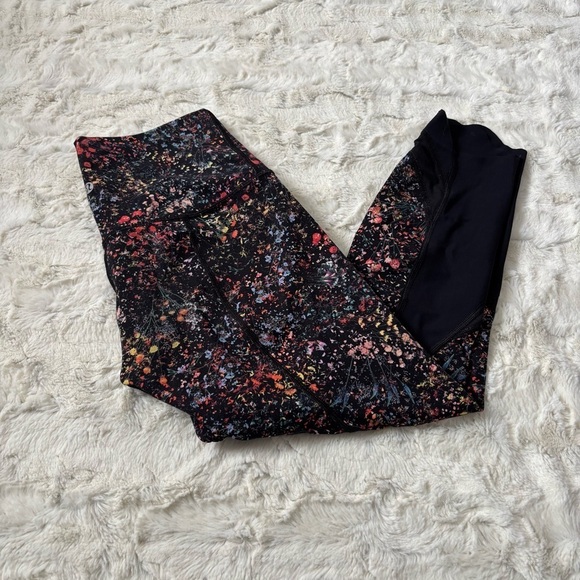 Lululemon Women's Multicolor Wunder Under Crop Scallop Leggings - Picture 2 of 6